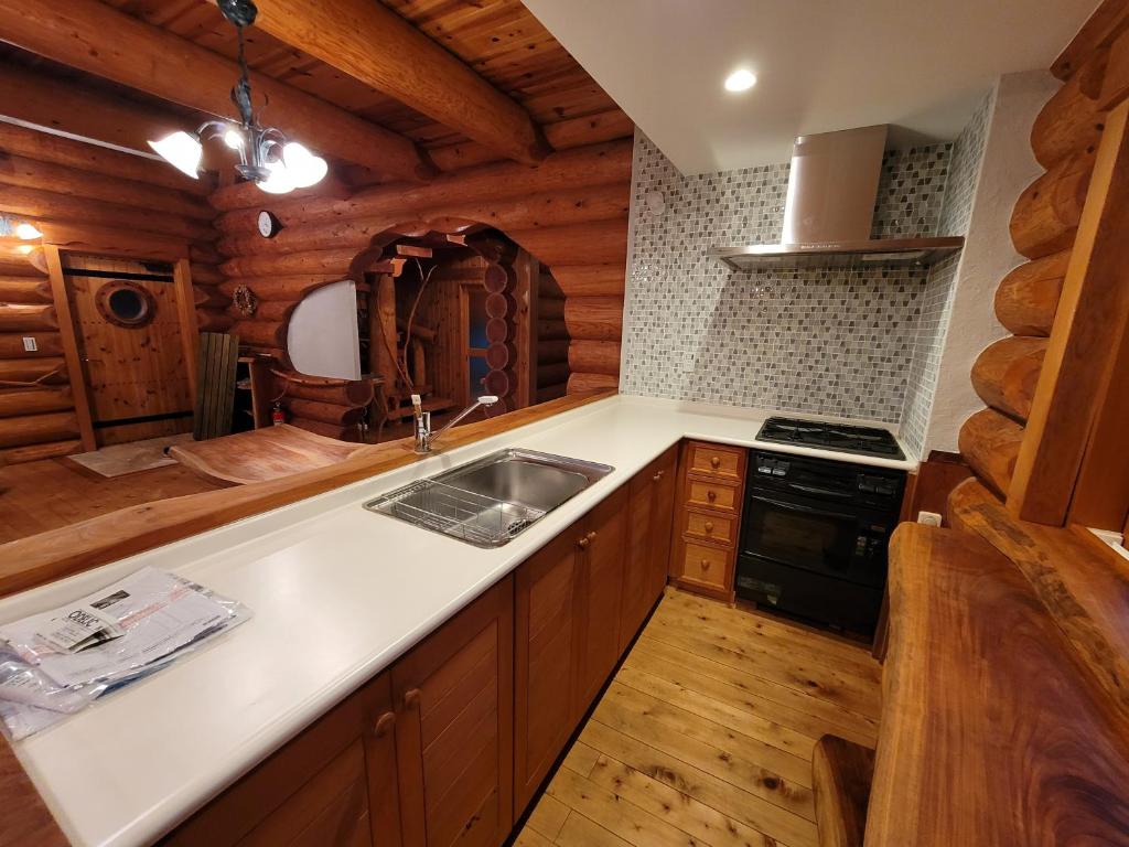 Log Cabin Izu Kogen Log Cabin Kitchen