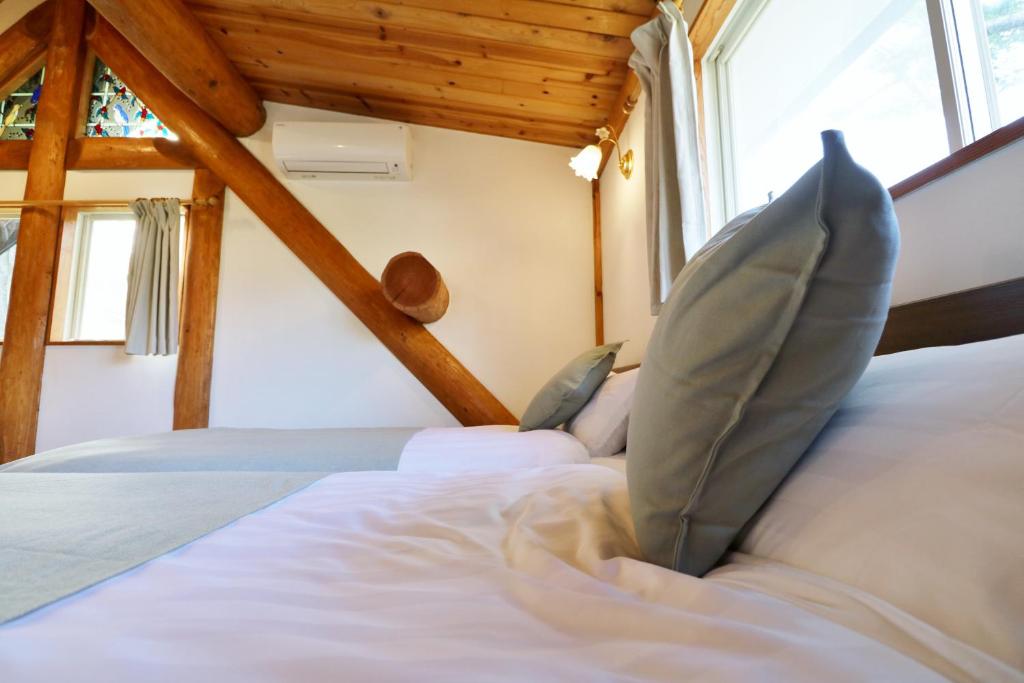 Log Cabin Izu Kogen Twin Room