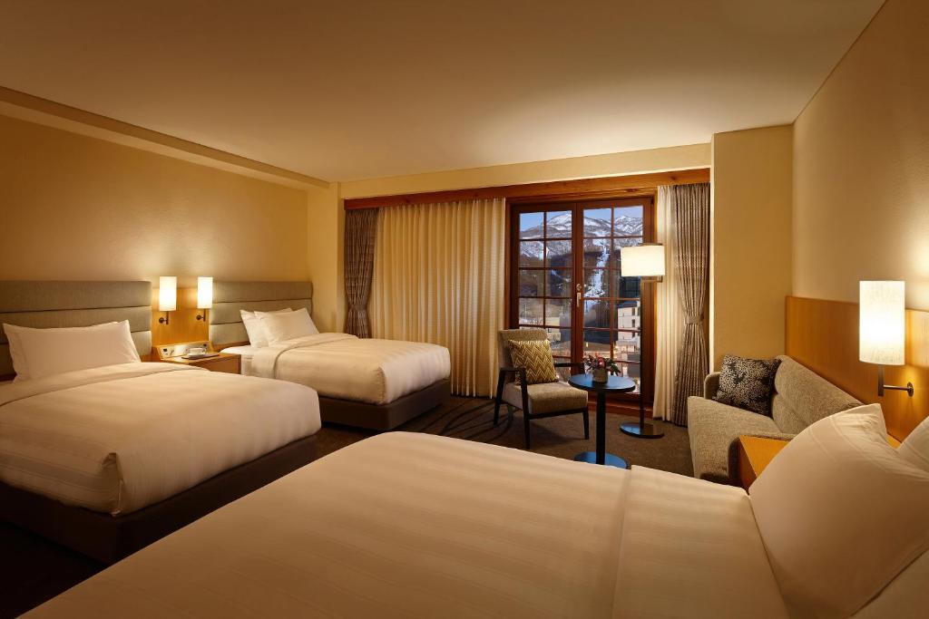 Lotte Arai Resort Triple Room