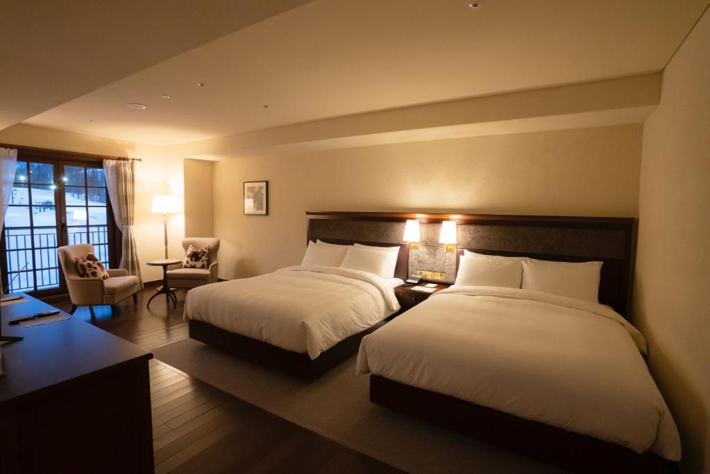 Lotte Arai Resort Twin Bedroom