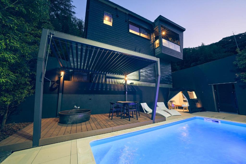 Lux Hakone Yumoto Private Pool Exterior