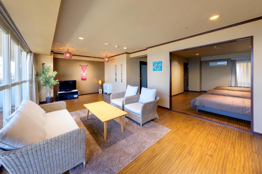 Maholova Minds Miura Tokyo Bay Suite Room