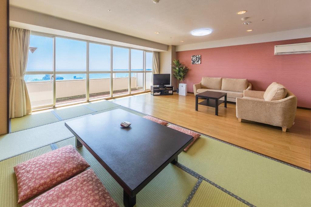 Maholova Minds Miura Tokyo Bay Tatami Room
