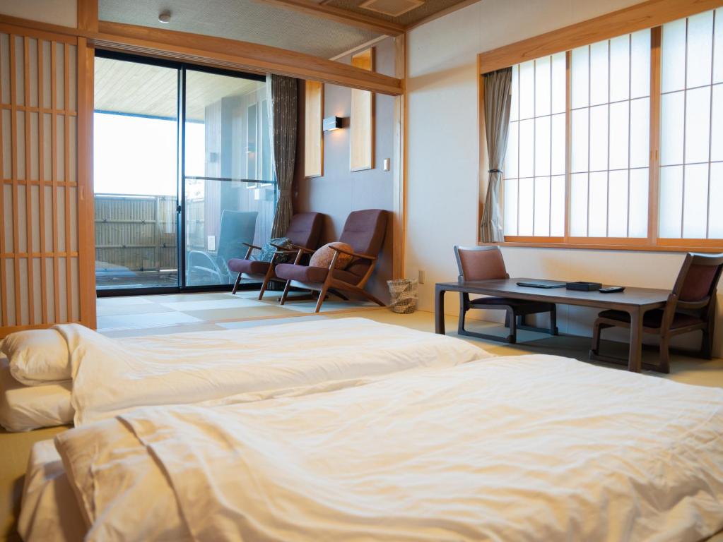 Manten No Yado Tatami Room