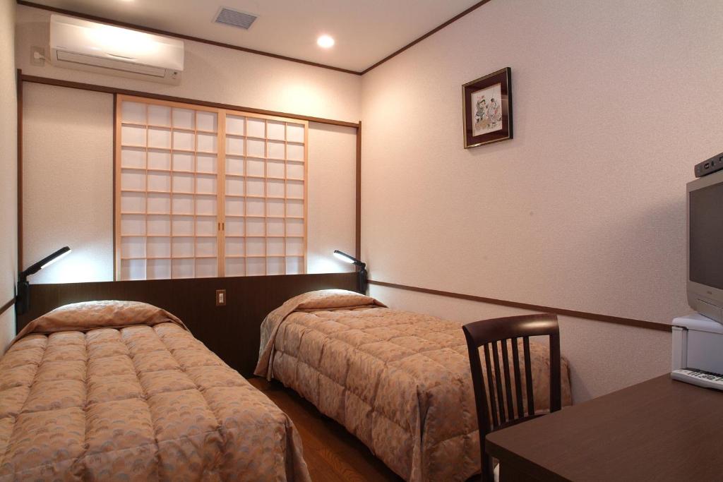 Manyo Club Minato Mirai Twin Room