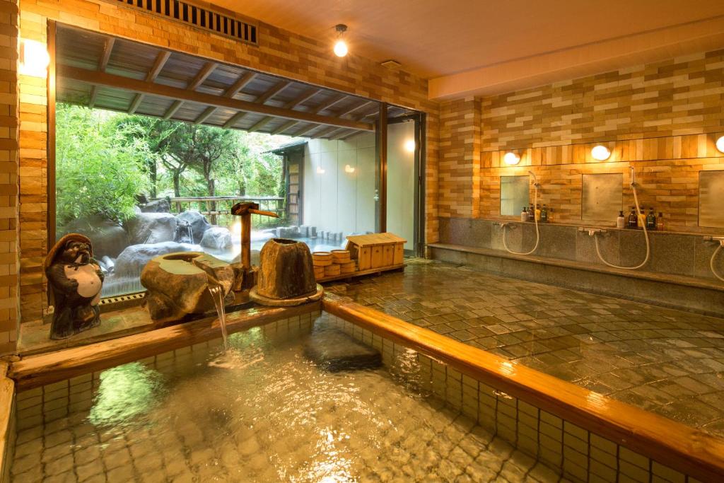 Manyo No Sato Hakuunso Onsen Bath