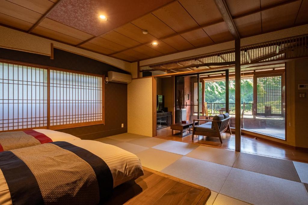 Manyo No Sato Hakuunso Tatami Room