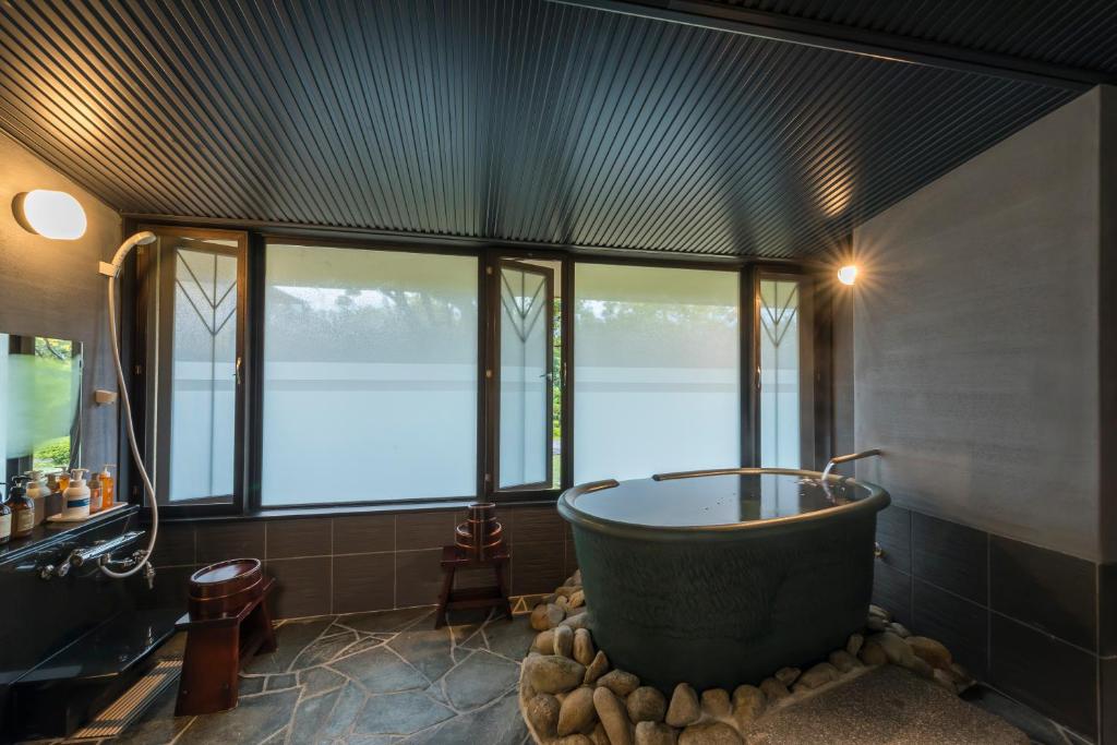 Manyo Ryokan Private Bath