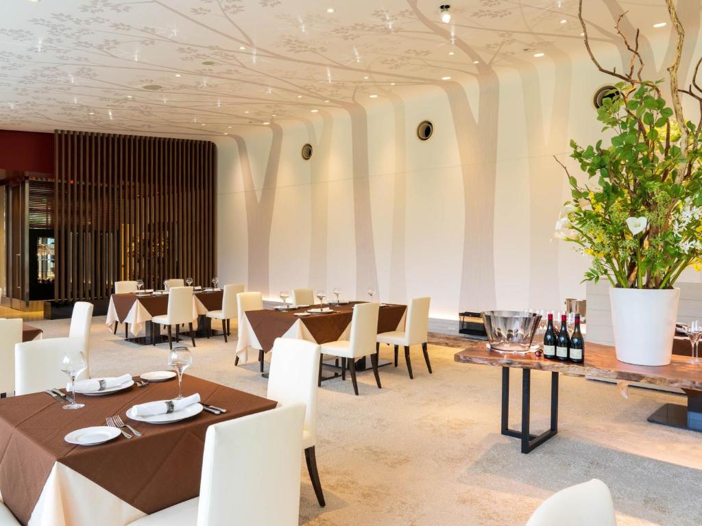 Mars Gardenwood Gotemba Restaurant Dining Room
