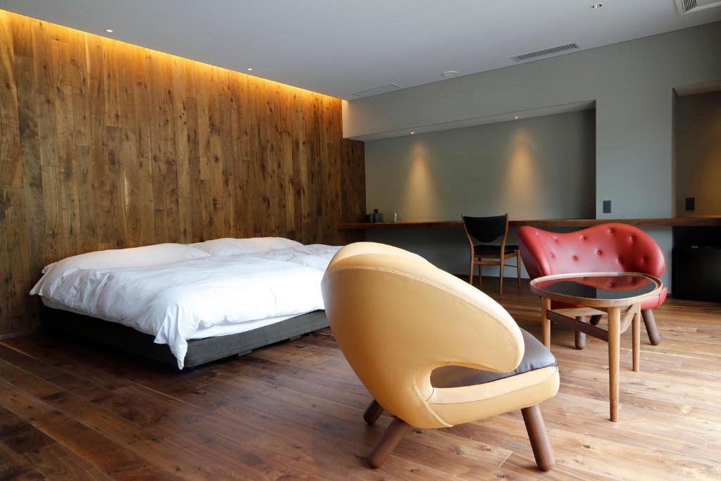 Matsumoto Jujo Modern Wood Room