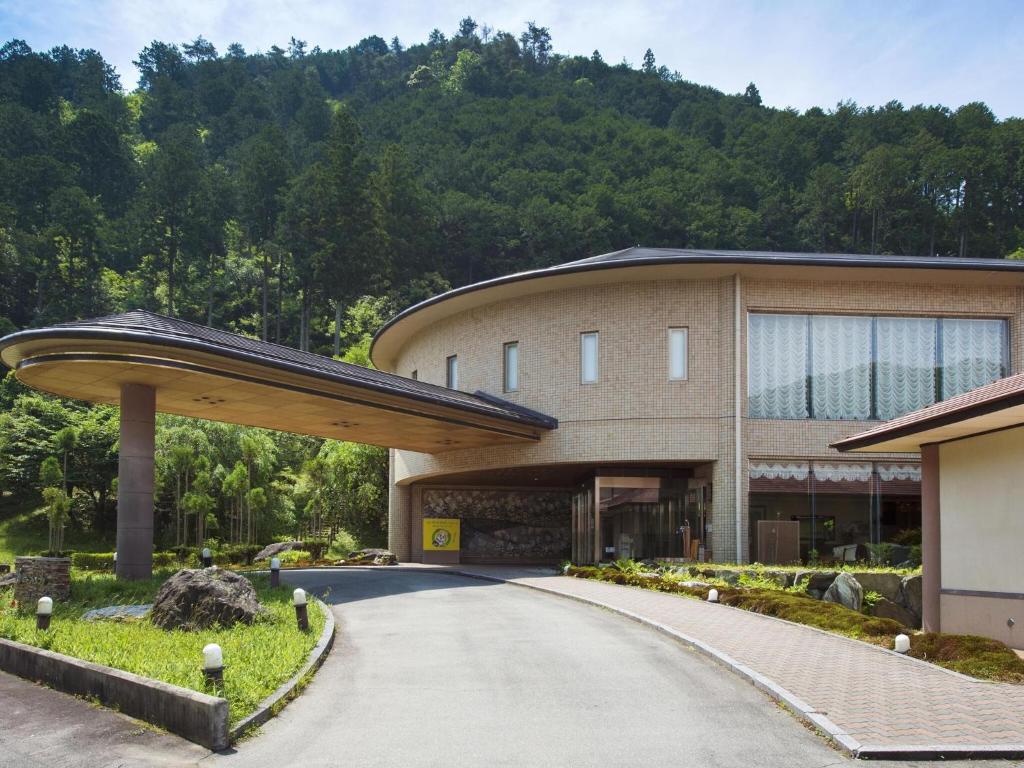 Matsusaka Doggie Paradise Hotel Smeall Entrance