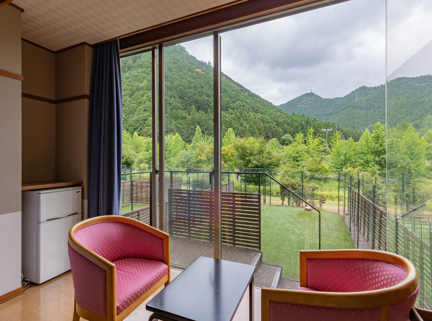 Matsusaka Doggie Paradise Hotel Smeall Mountain View Room