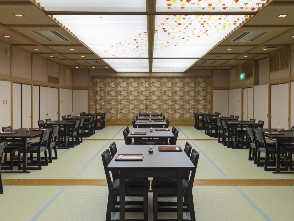Matsusaka Doggie Paradise Hotel Smeall Tatami Dining Room