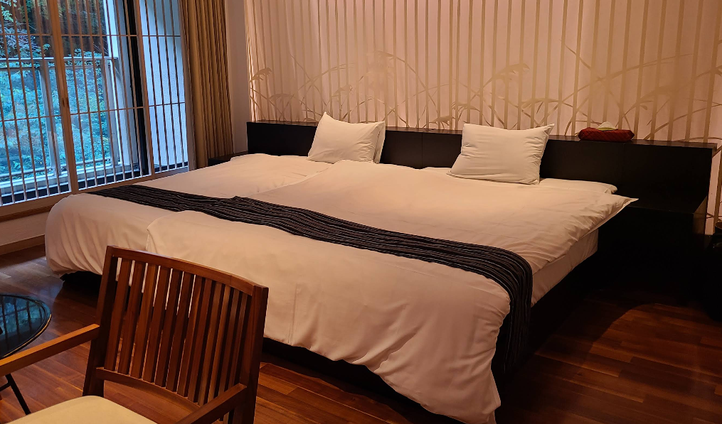Matsushima Kaku Twin Bed Room