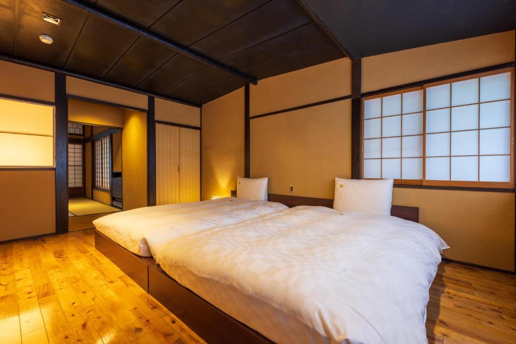 Matsuzakaya Honten Japanese Bedroom