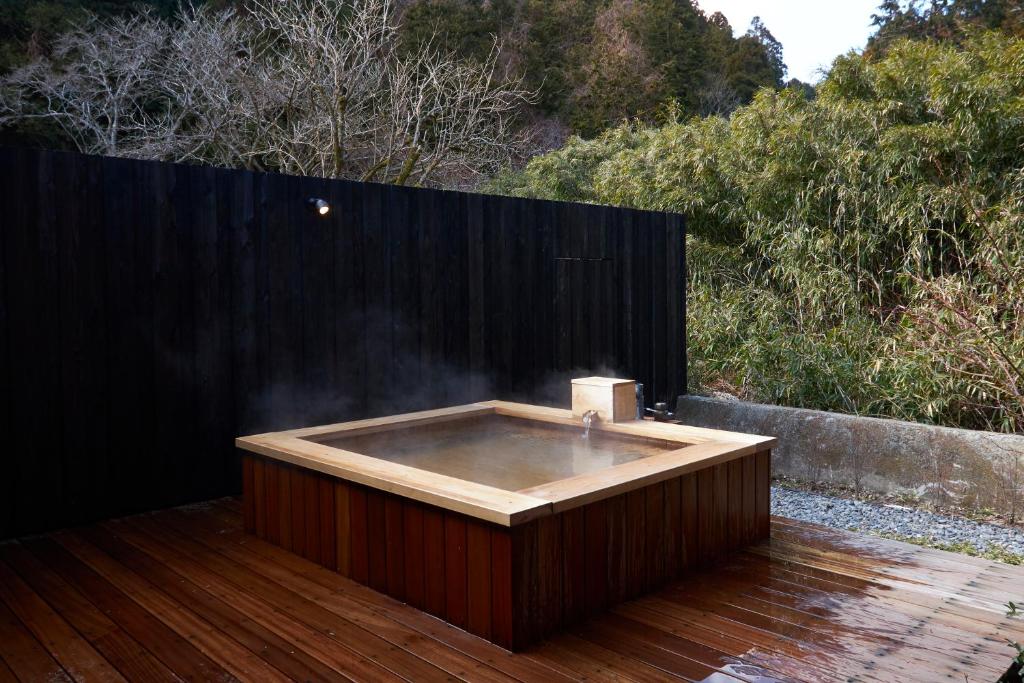 Matsuzakaya Honten Open Air Onsen
