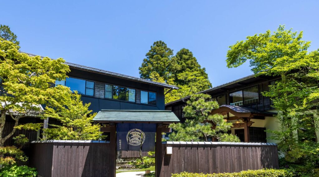 Matsuzakaya Honten Ryokan Exterior