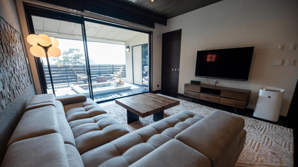 Mayu Futahari Private Onsen Living Room