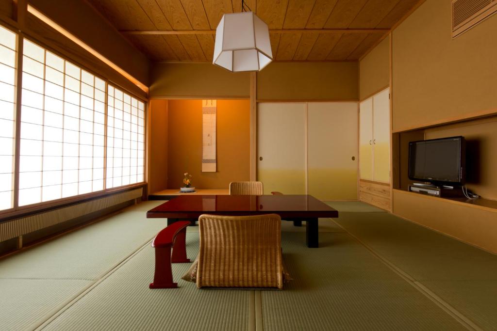 Meigetsuso Tatami Room