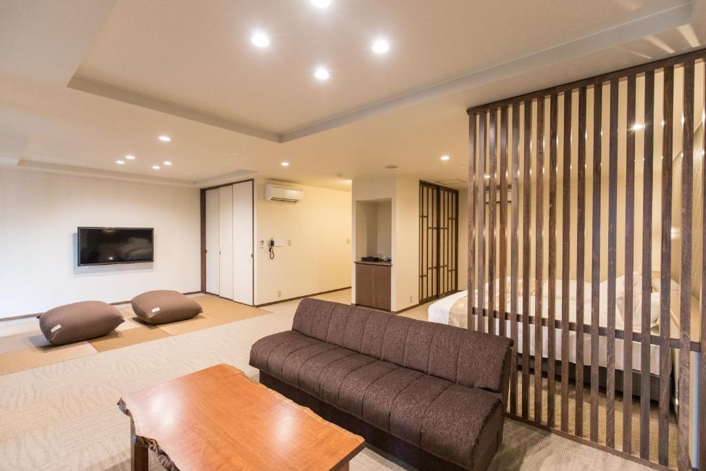 Meijikan Modern Tatami Room