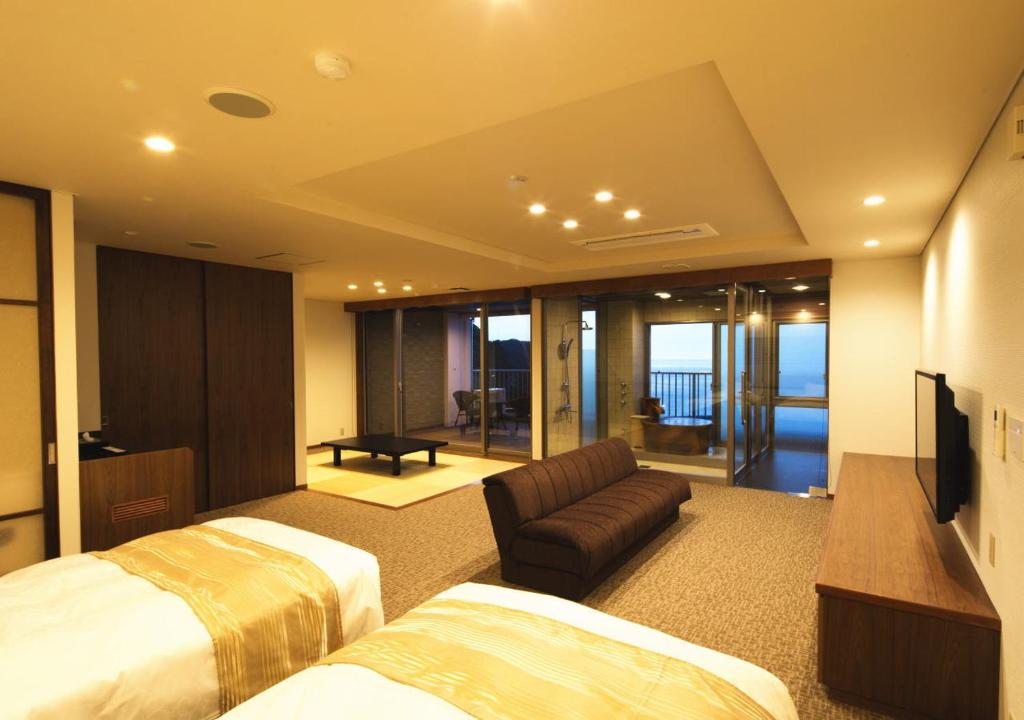 Meijikan Ocean View Suite Room