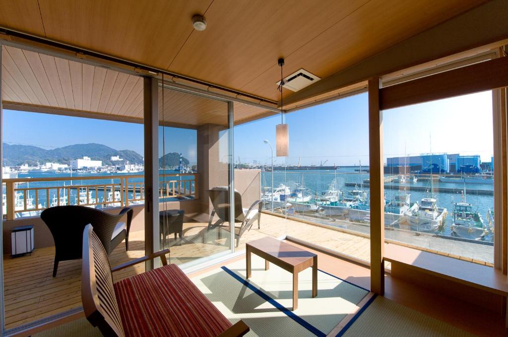 Migiwaya Harbor View Tatami Room