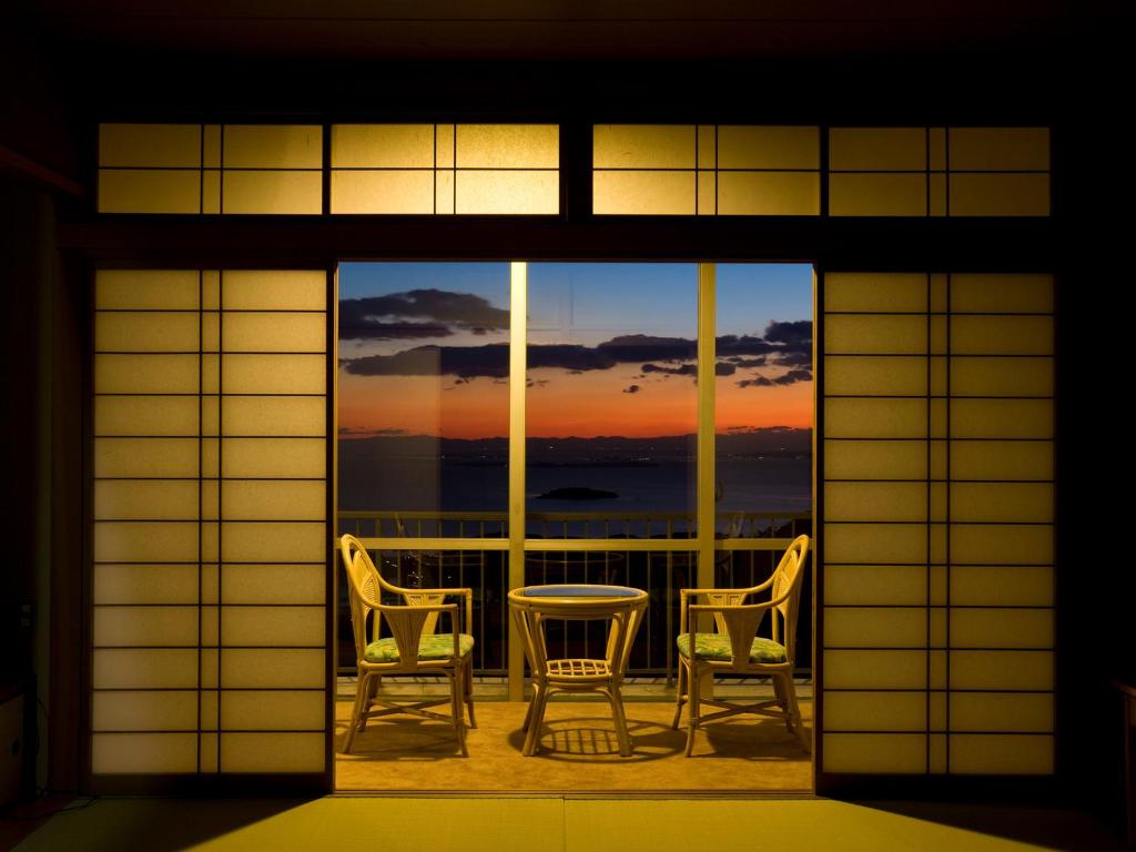 Mikawa Bay Hills Hotel Sunset Room