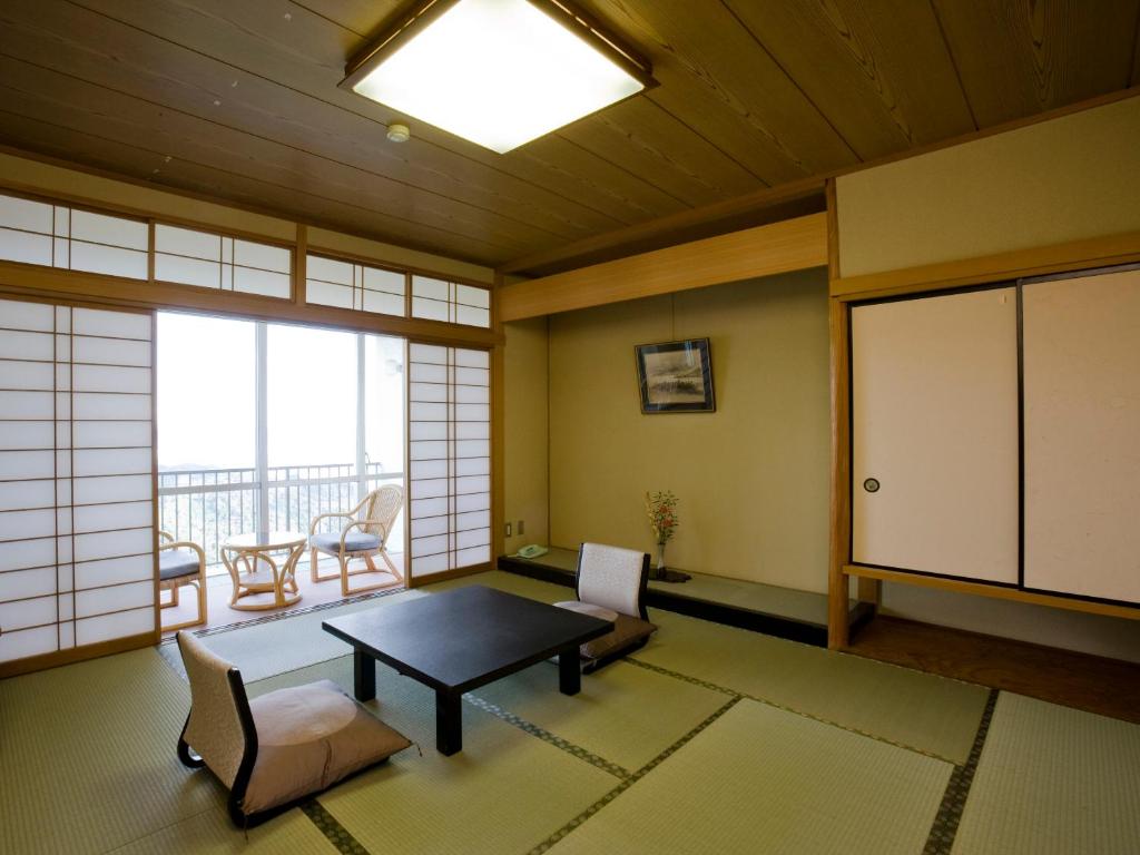 Mikawa Bay Hills Hotel Tatami Room