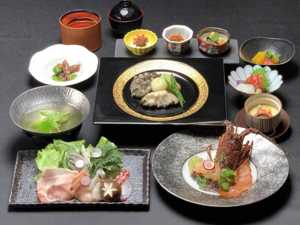 Mikawa Bay Resort Linx Kaiseki Dinner