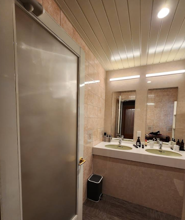 Minakami Sansou Bathroom Sink Area