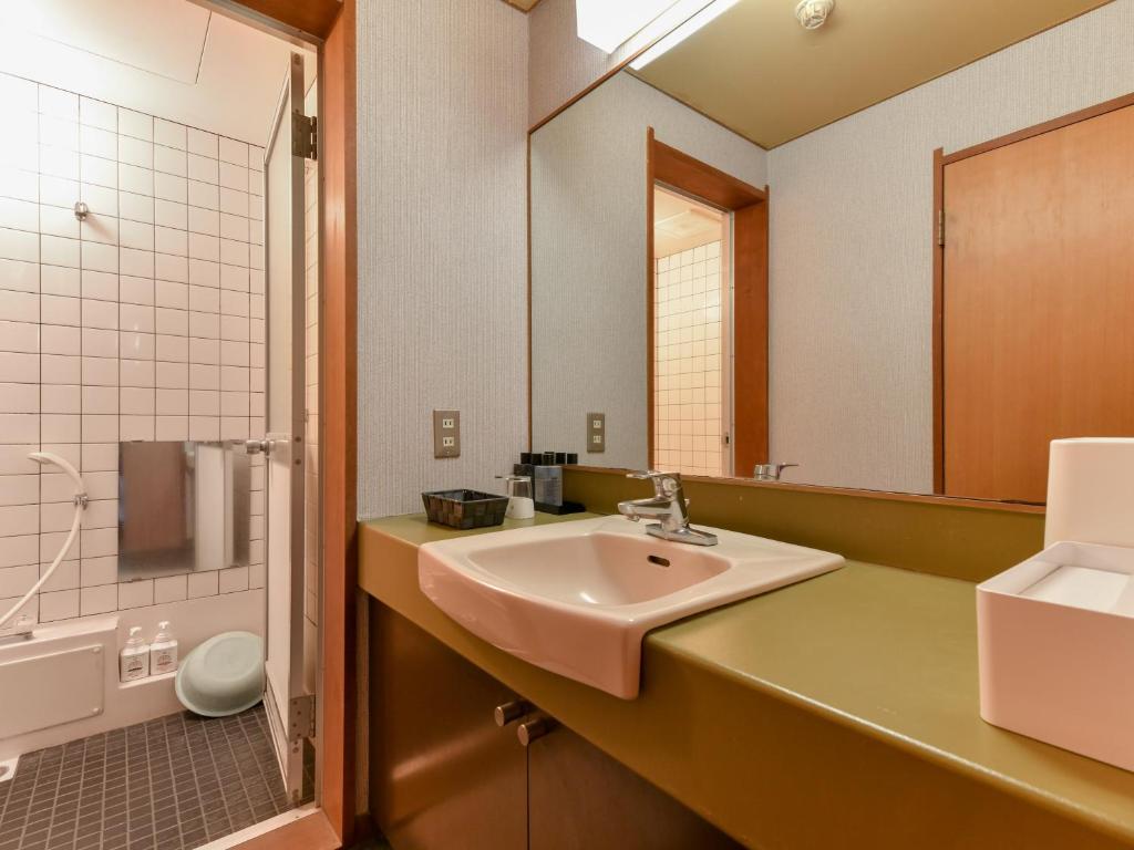 Minoya Taiheikaku Bathroom Sink Area