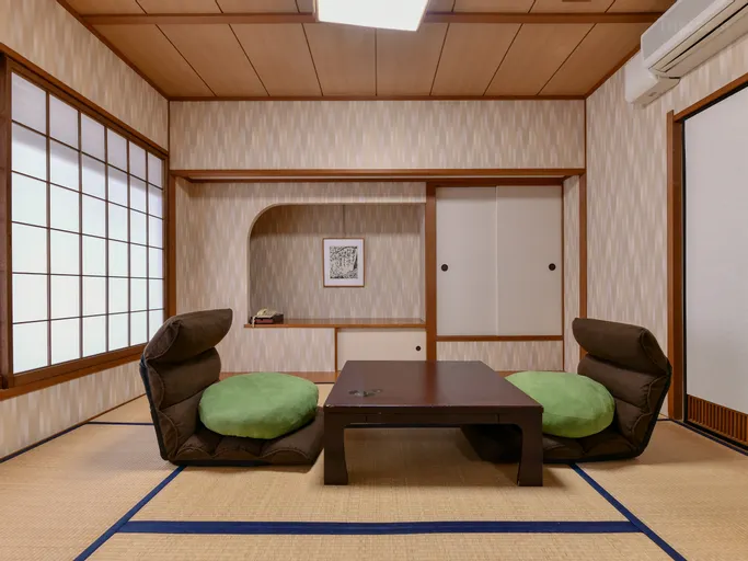 Minoya Taiheikaku Tatami Room