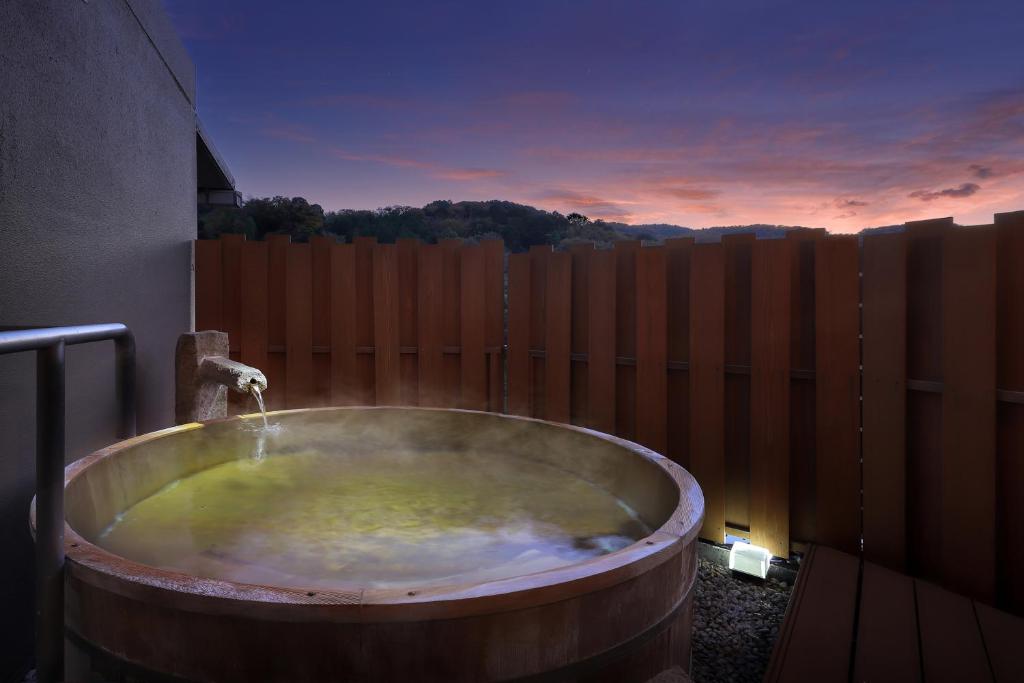 Mizu No Sato Marukyu Ryokan Private Open Air Bath