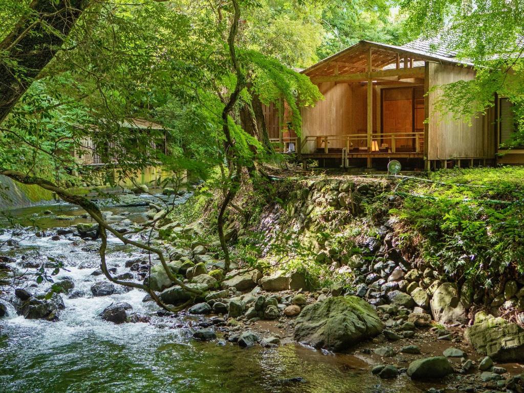 Mizumari Riverside Ryokan Exterior
