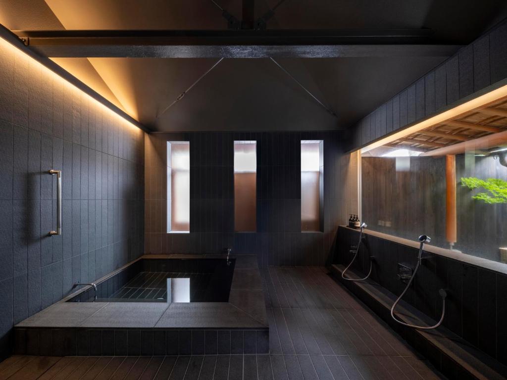 Momoyama Onsen Tsukimikan Indoor Bath