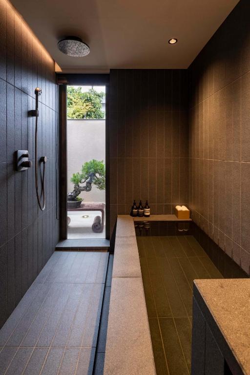 Momoyama Onsen Tsukimikan Private Bath