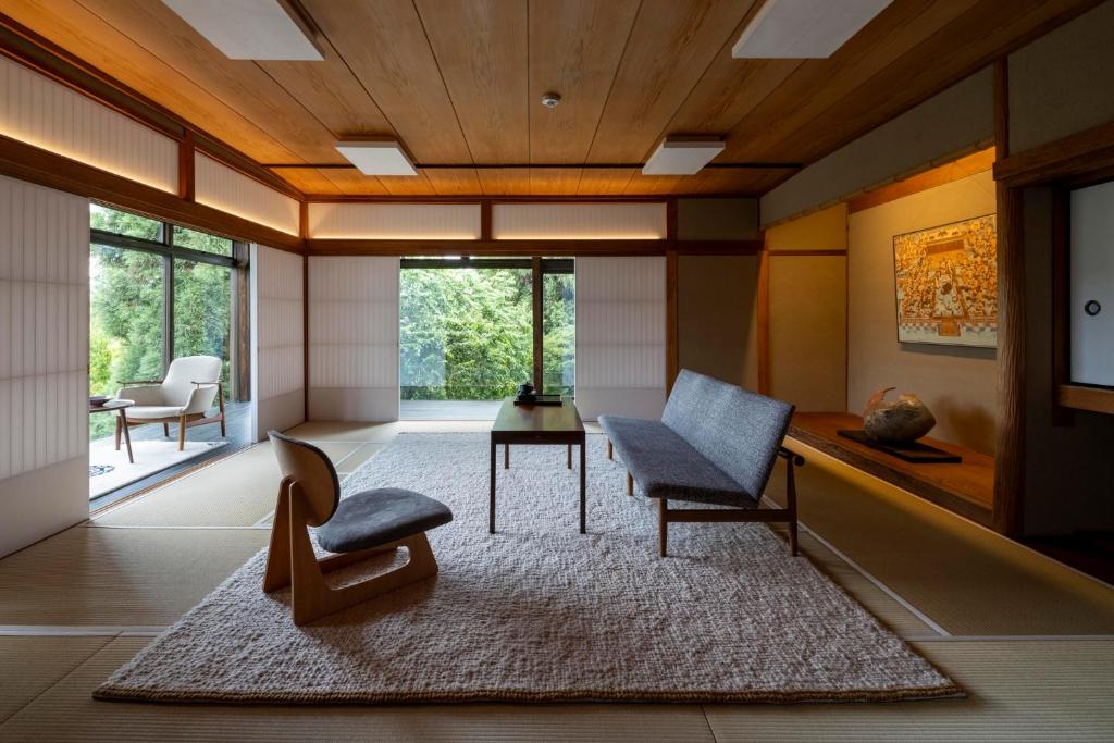 Momoyama Onsen Tsukimikan Tatami Room