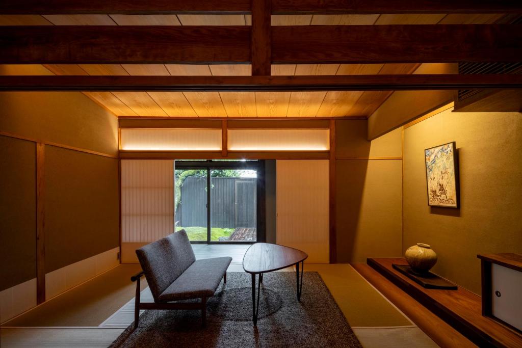 Momoyama Onsen Tsukimikan Tatami Room