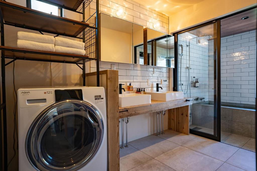 Montevan Resort Villa Bathroom Laundry Area