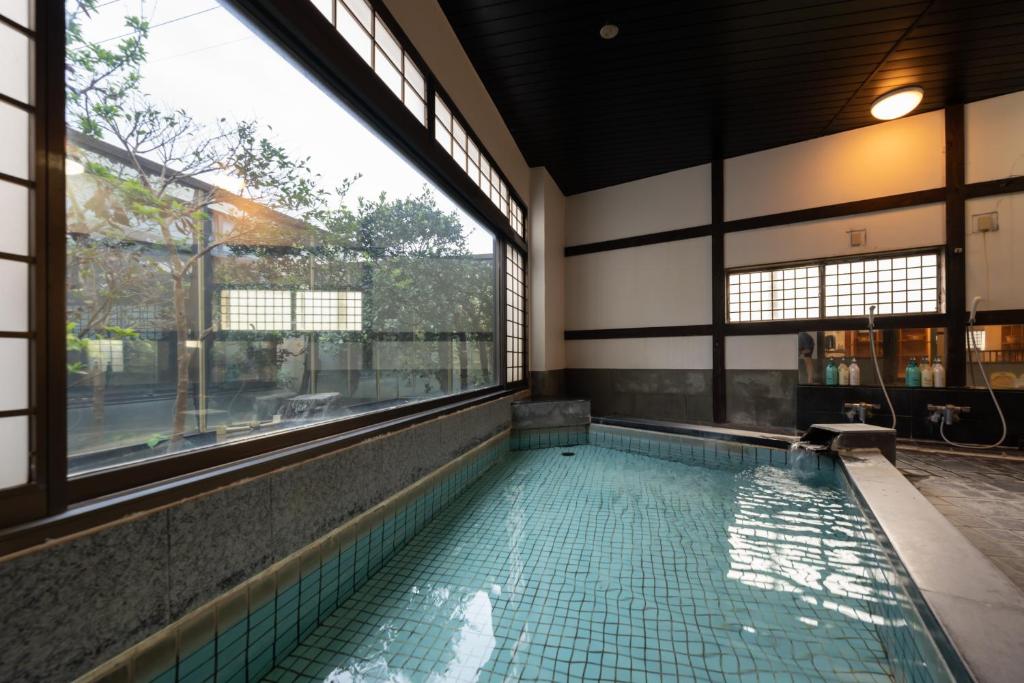 Monya Ryokan Indoor Onsen Bath