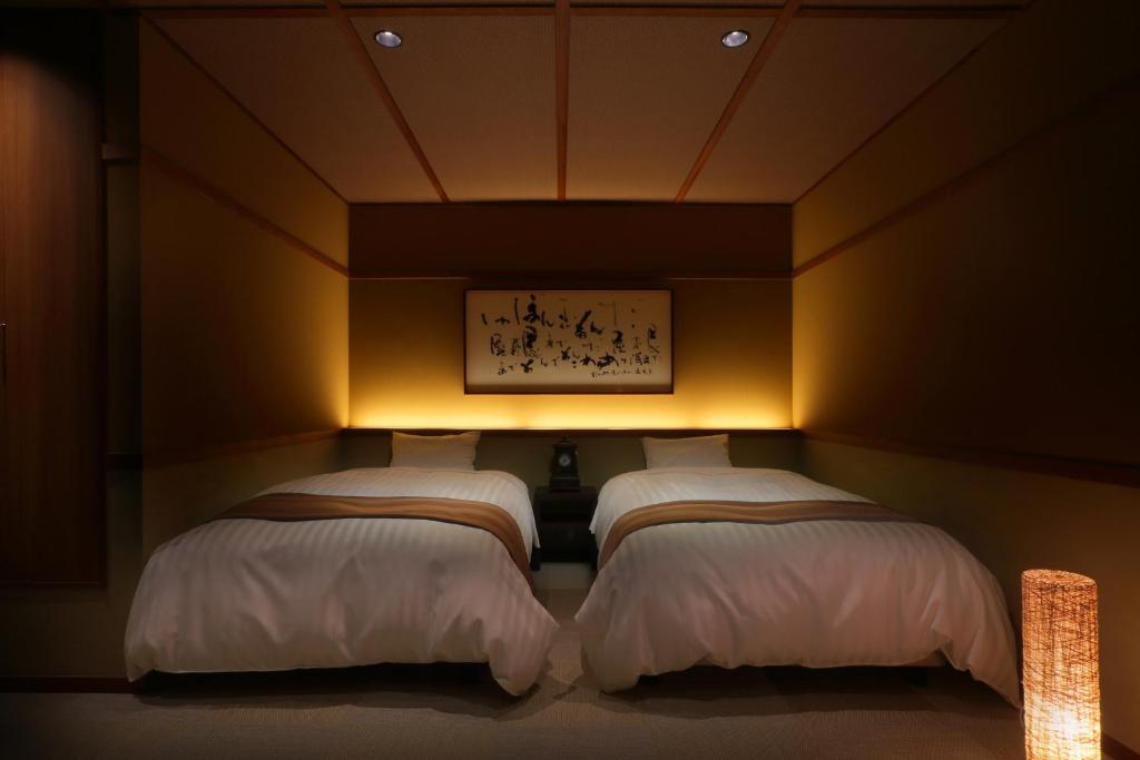 Monya Twin Bedroom