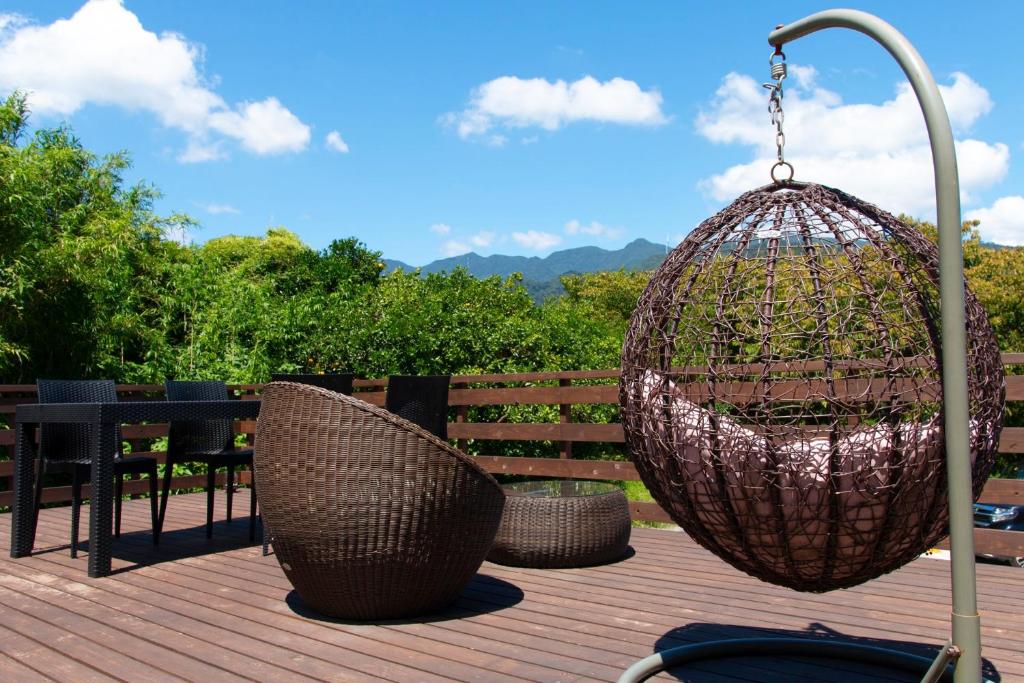Mori No Kaze Apartment Glamping Deck Hanging Chair