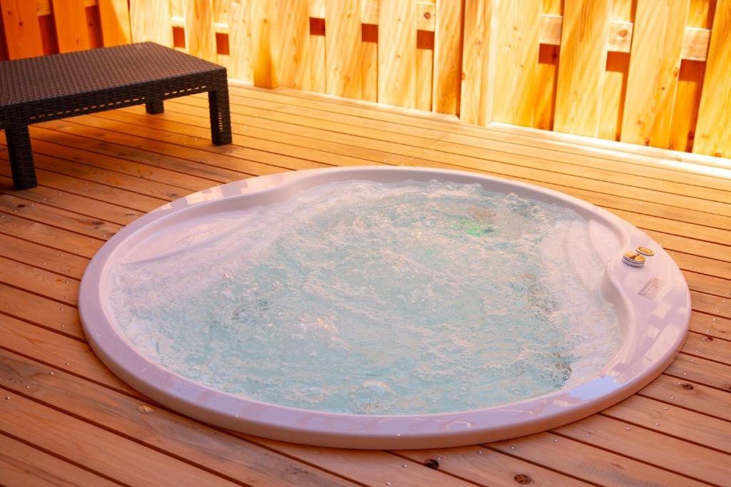 Mori No Kaze Apartment Glamping Outdoor Jacuzzi