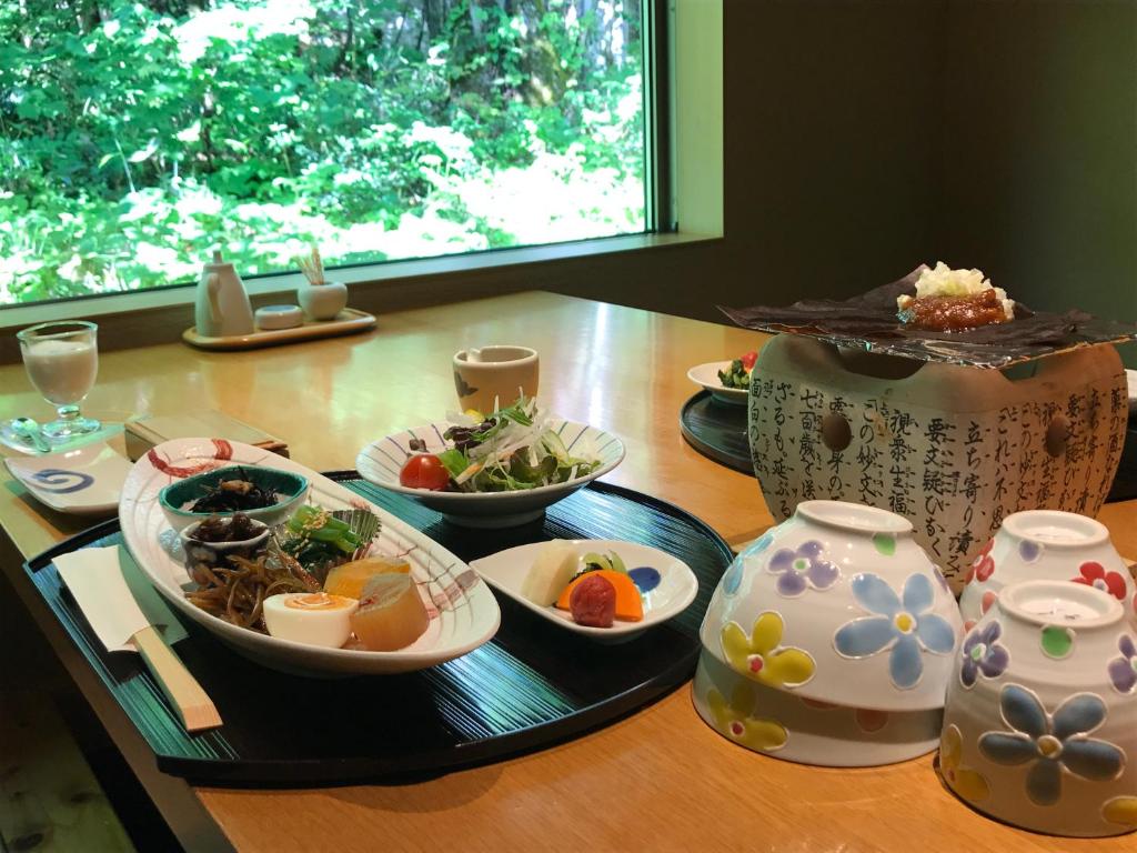 Mozumo Ryokan Japanese Meal