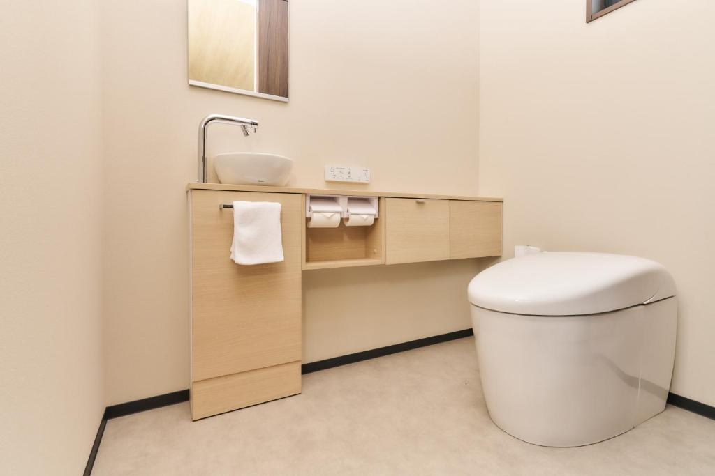 Mt Fuji Resort Glamping Yamanakako Bathroom