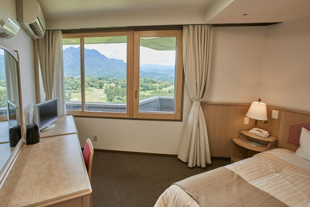 Myogi Green Hotel Mountain View Room