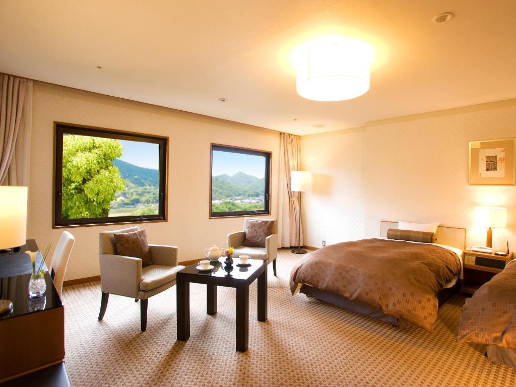 Nagaragawa Seiryu Hotel Western Style Room