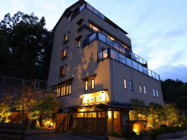Nanakusa No Yu Ryokan Exterior