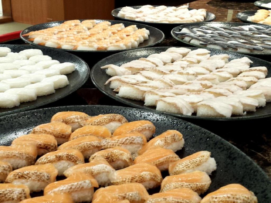 Nangoku Hotel Sushi Buffet