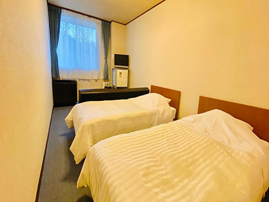 Nangoku Hotel Twin Room